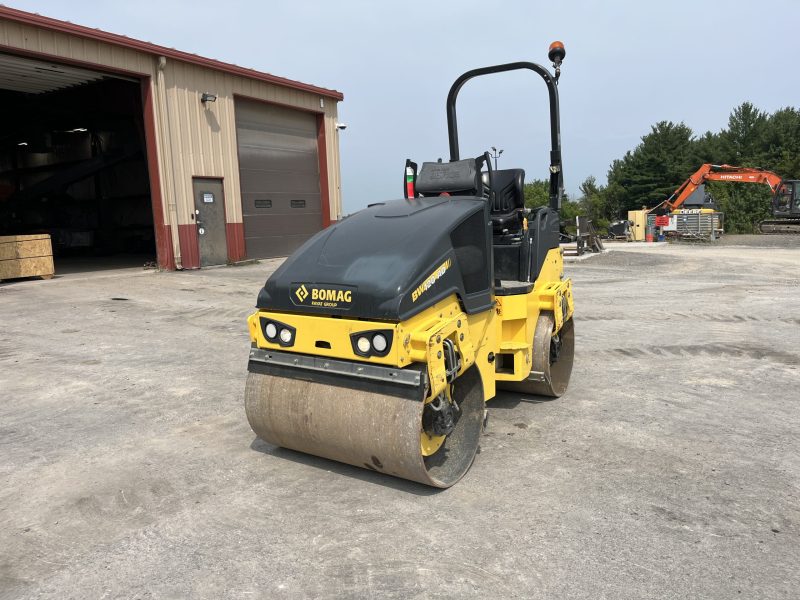 BOMAG BW120AD-5 47in. DOUBLE DRUM ROLLER